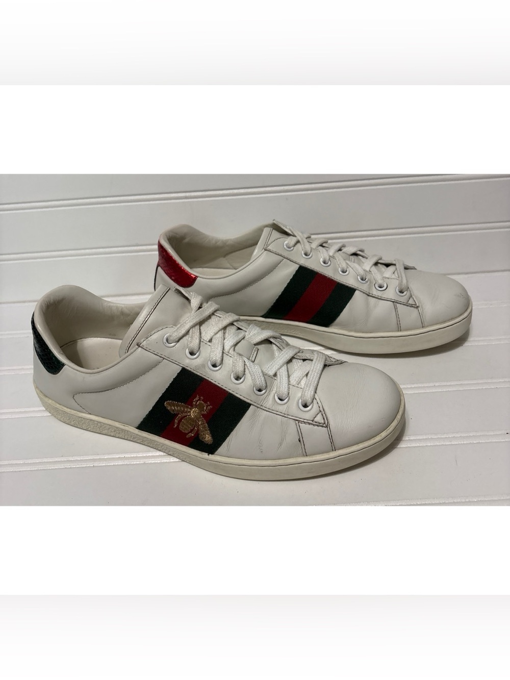 GUCCI Ace Golden Bee White Leather Sneakers Shoes Womens US Size 9.5